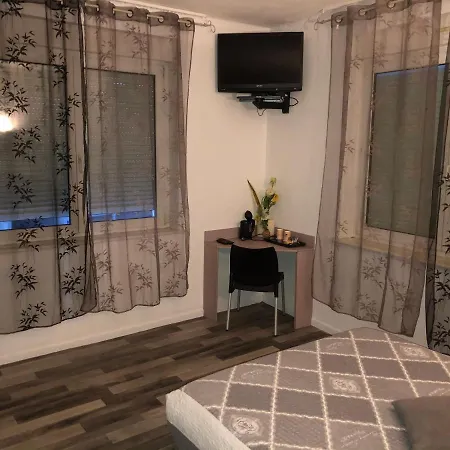 Hotell L'auberge Du Diabl'o Thym *